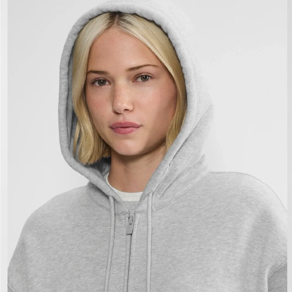 Aritzia TNA Sweatfleece Cozy Fleece Boyfriend Fit Top Zip Up Sweatshirt - Picture 3 of 12